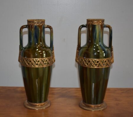 Paire de Vases Balustres à Anses en Faïence - 1900